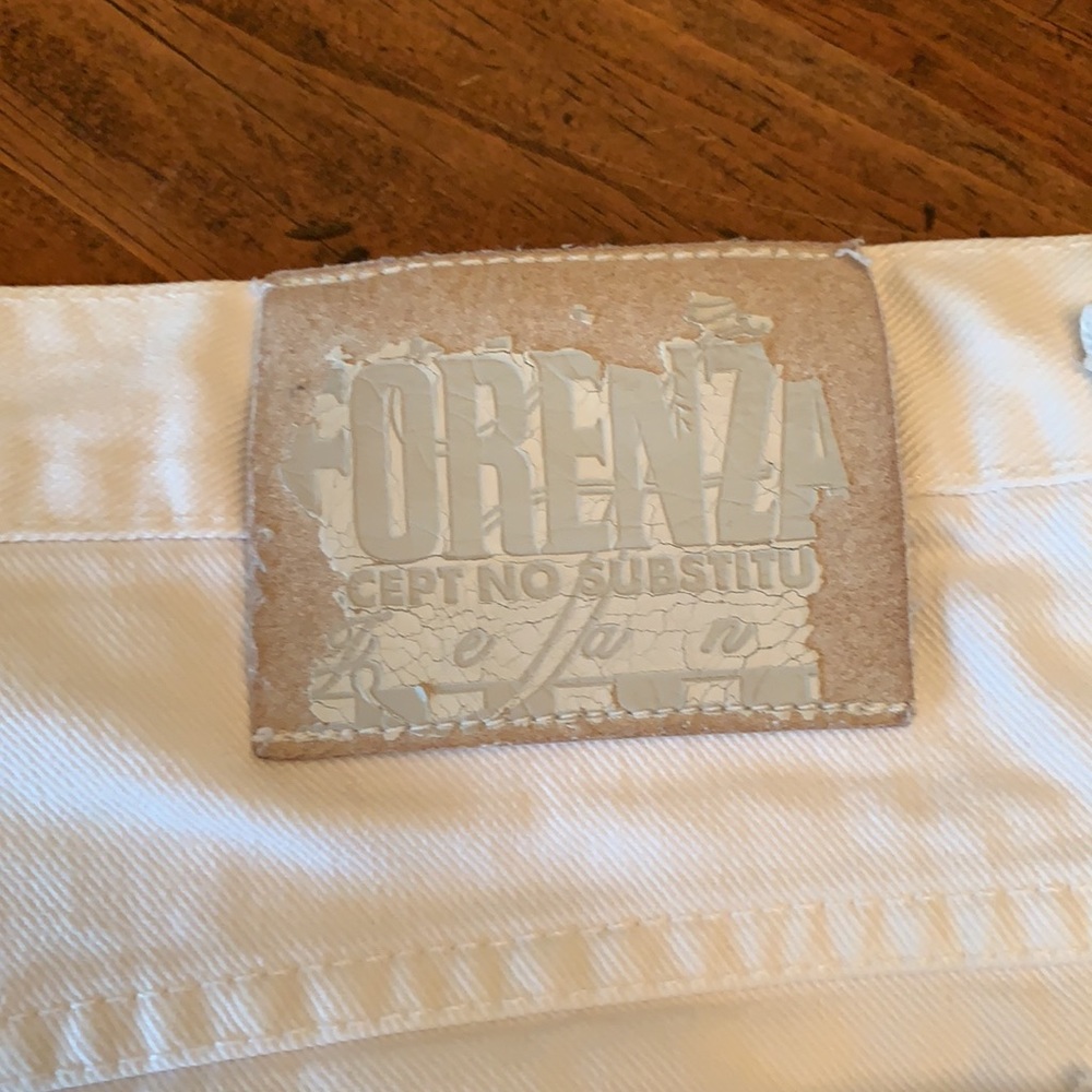 ** Authentic Forenza White Jean Shorts L - Picture 13 of 16